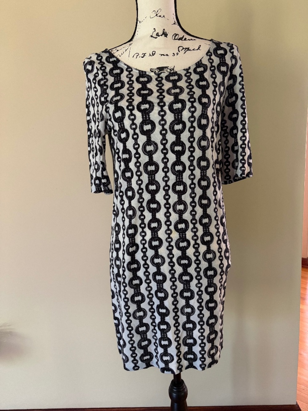 JUICY COUTURE MINI DRESS WITH SHORT SLEEVES SIZE MEDIUM